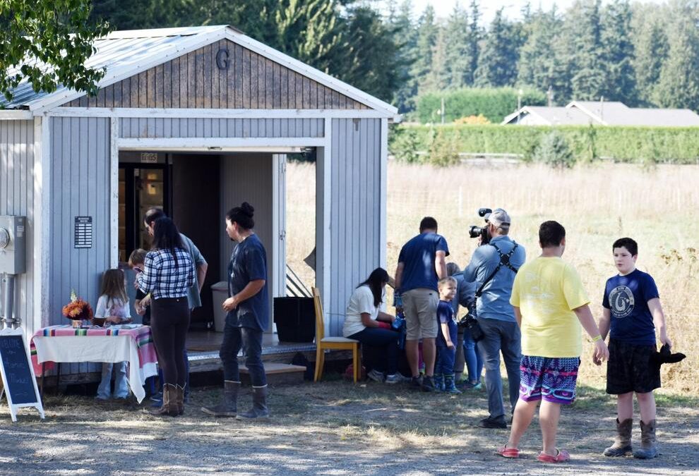 Whatcom farms to open for self-guided tours – Lynden Tribune